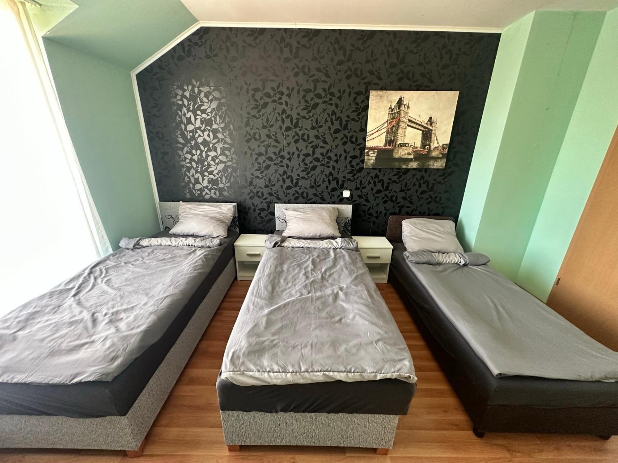 Velvet Motel Хегешалом Екстериор снимка