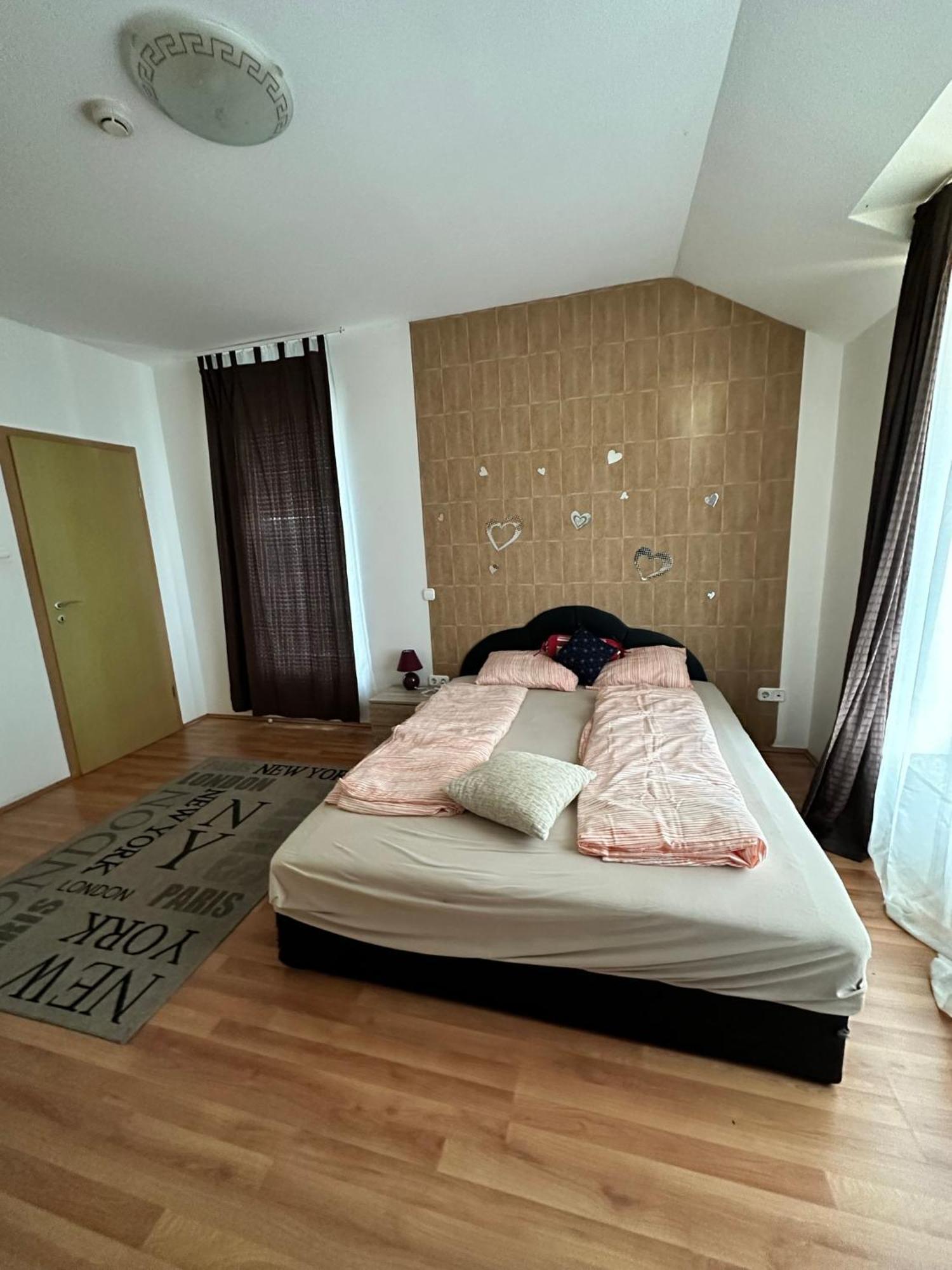 Velvet Motel Хегешалом Екстериор снимка